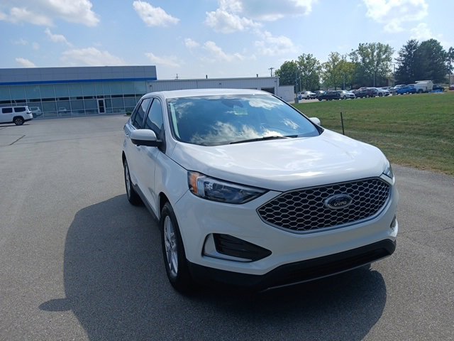 2024 Ford Edge SEL photo 7