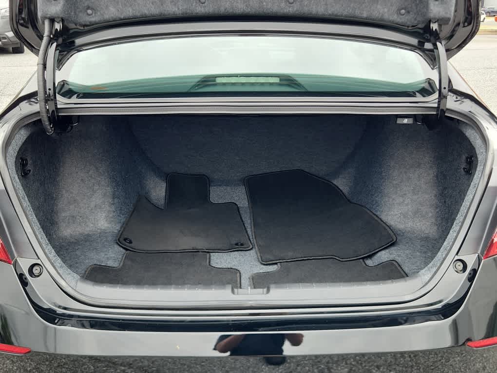 2022 Honda Accord LX photo 18