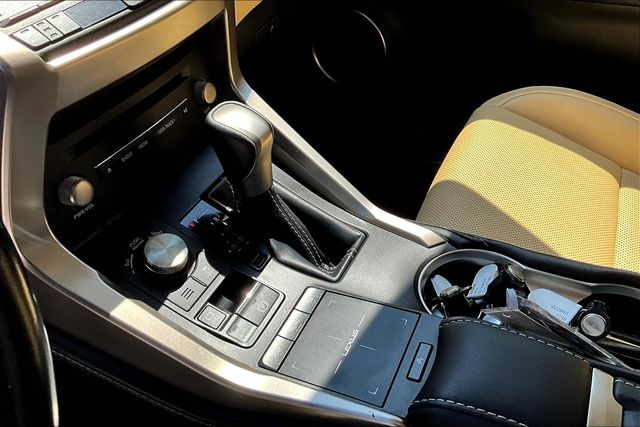 2020 Lexus NX 300 Premium photo 16