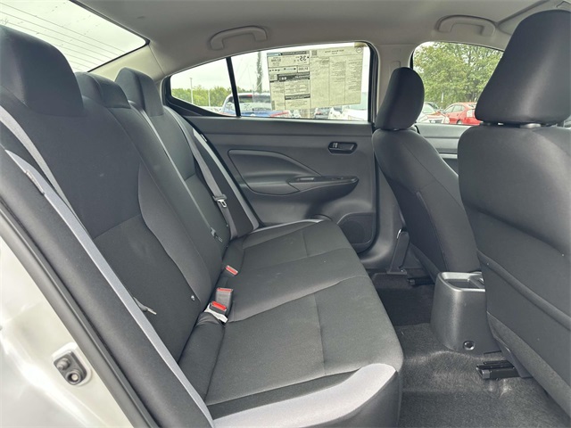 2025 Nissan Versa S photo 10