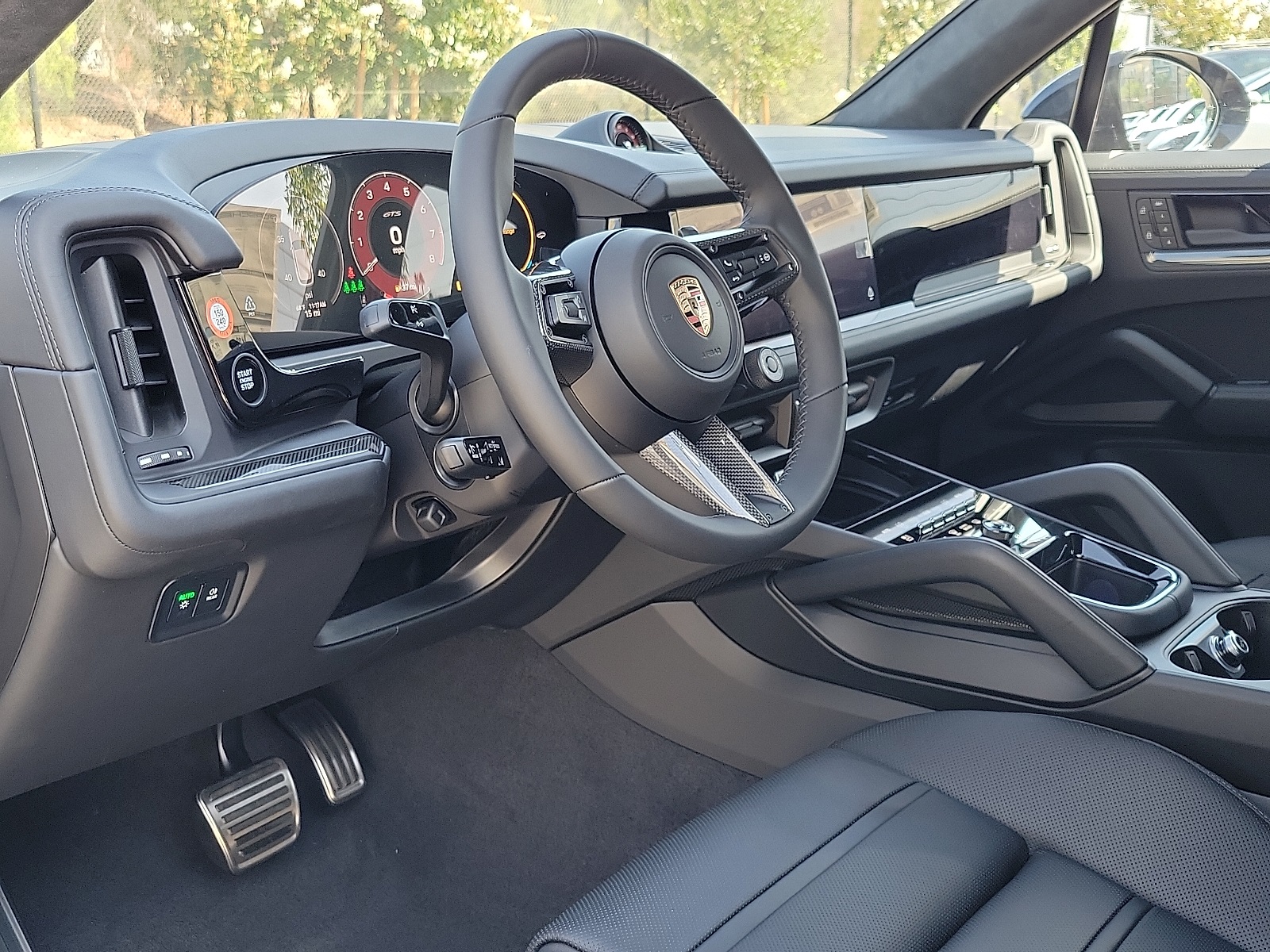 2026 Porsche Cayenne GTS photo 3