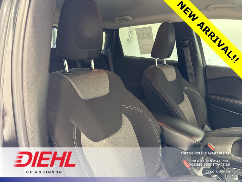 2014 Jeep Cherokee Latitude photo 12