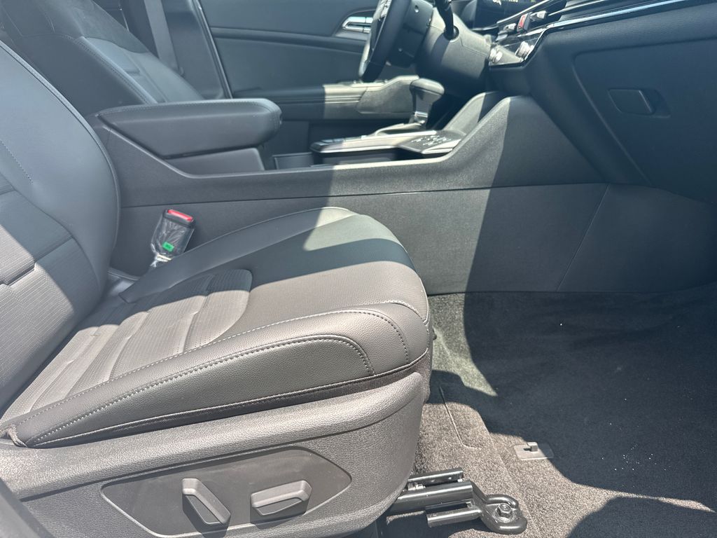 2026 Kia Sportage photo 13