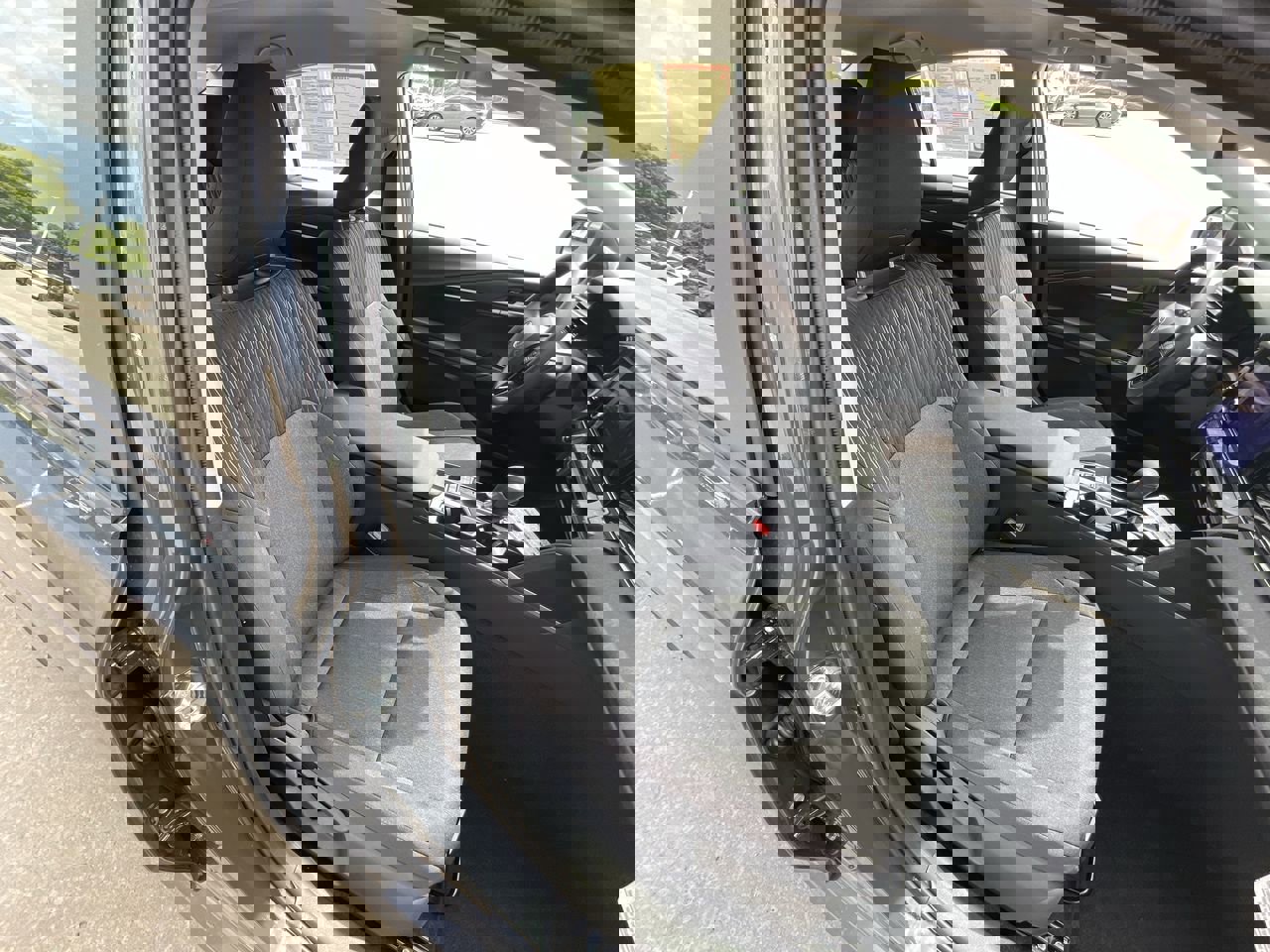 2025 Toyota Camry LE photo 13