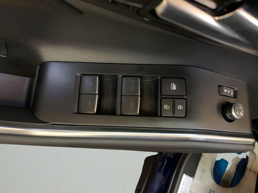 2025 Toyota Highlander XLE XSE Platinum Limited photo 11