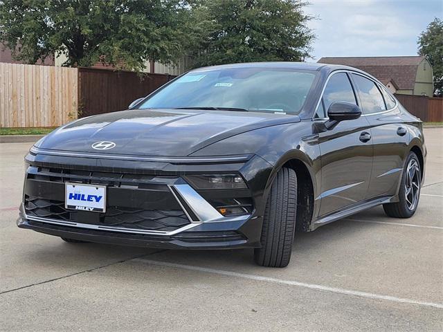 2026 Hyundai Sonata SEL Sport photo 2