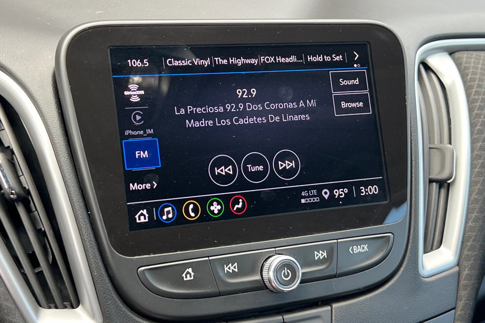 2024 Chevrolet Malibu 1LT photo 16