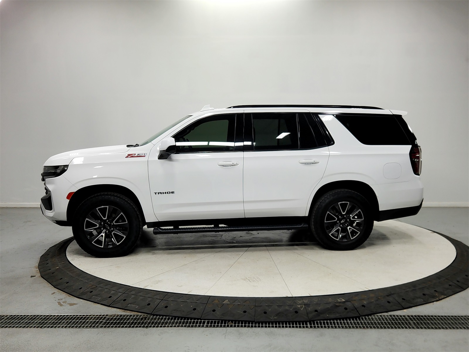 2023 Chevrolet Tahoe Z71 photo 4