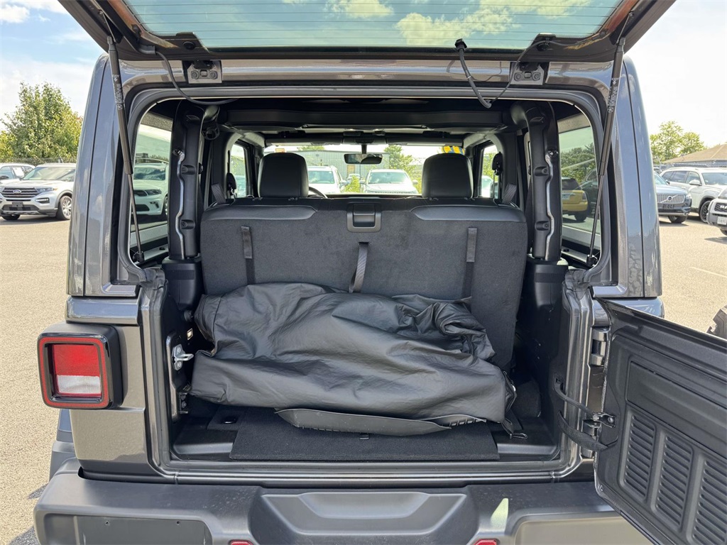 2022 Jeep Wrangler Rubicon photo 27