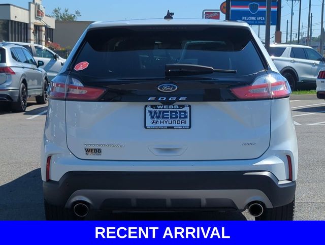 2022 Ford Edge Titanium photo 3
