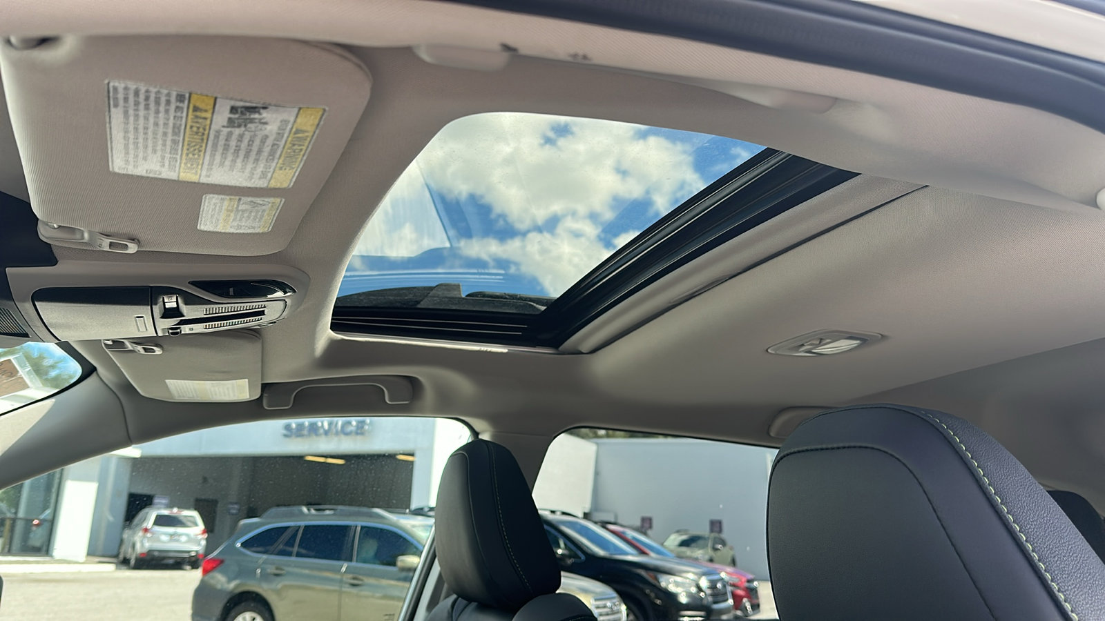 2025 Subaru Outback Onyx Edition XT photo 4