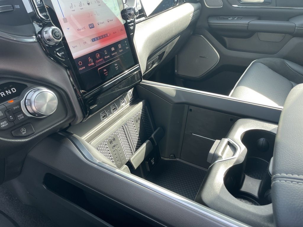 2026 Ram 1500 Laramie photo 24