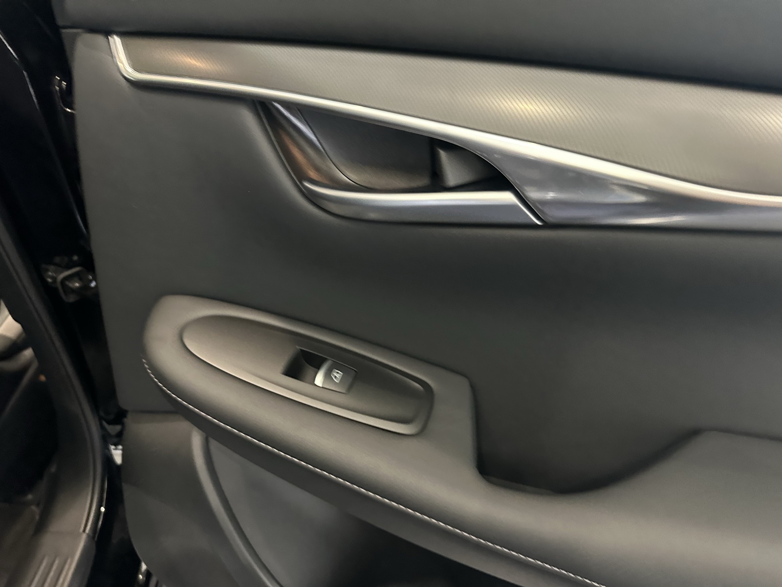 2025 Infiniti QX50 Luxe AWD photo 31