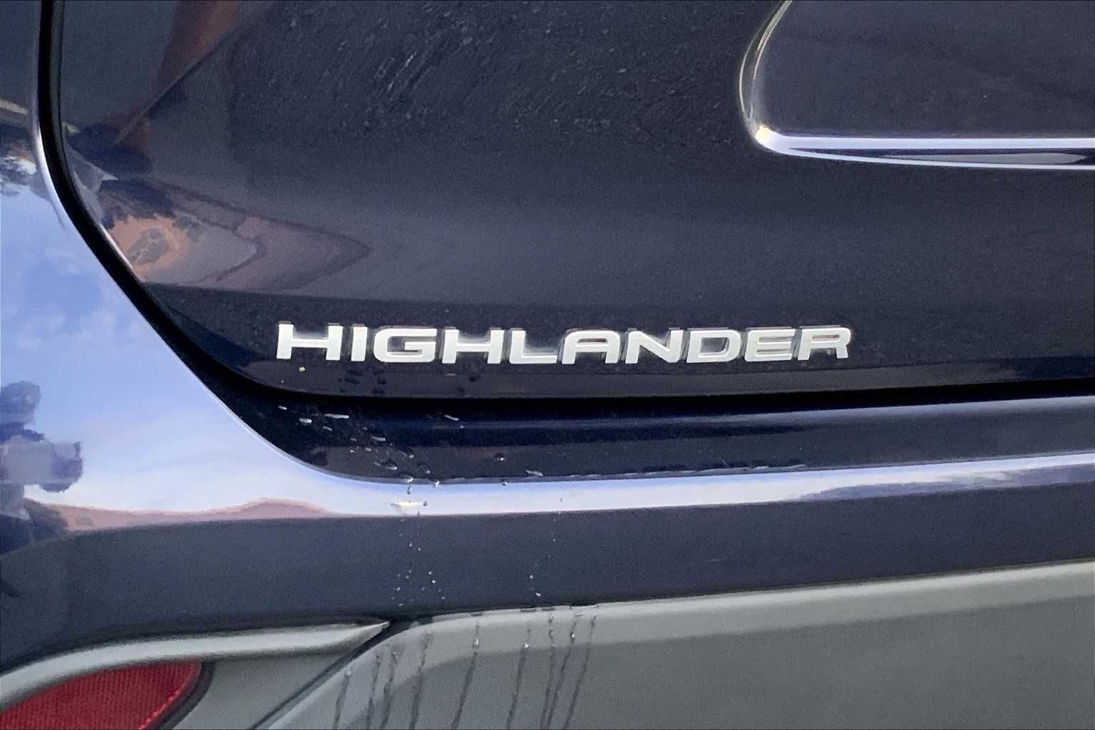 2023 Toyota Highlander XLE photo 28