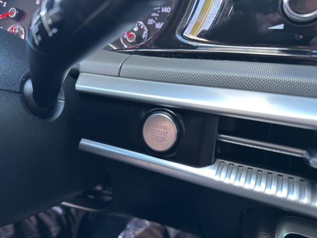 2022 Kia K5 LXS photo 11