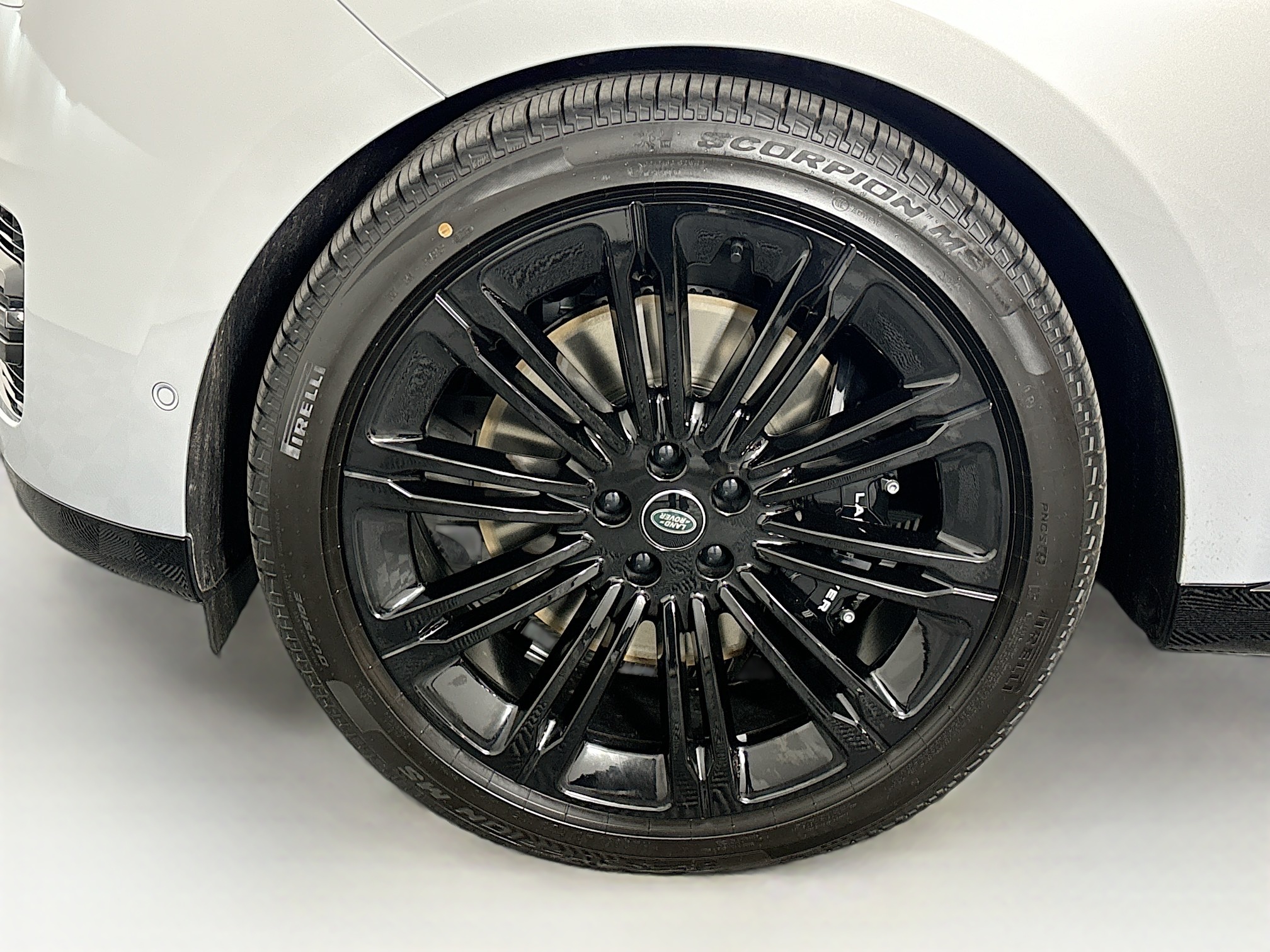 2025 Land Rover Range Rover SE photo 26