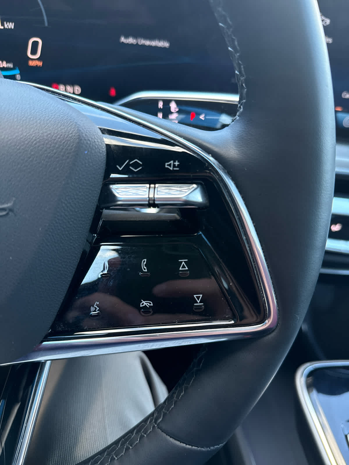 2025 Cadillac Lyriq Luxury photo 26