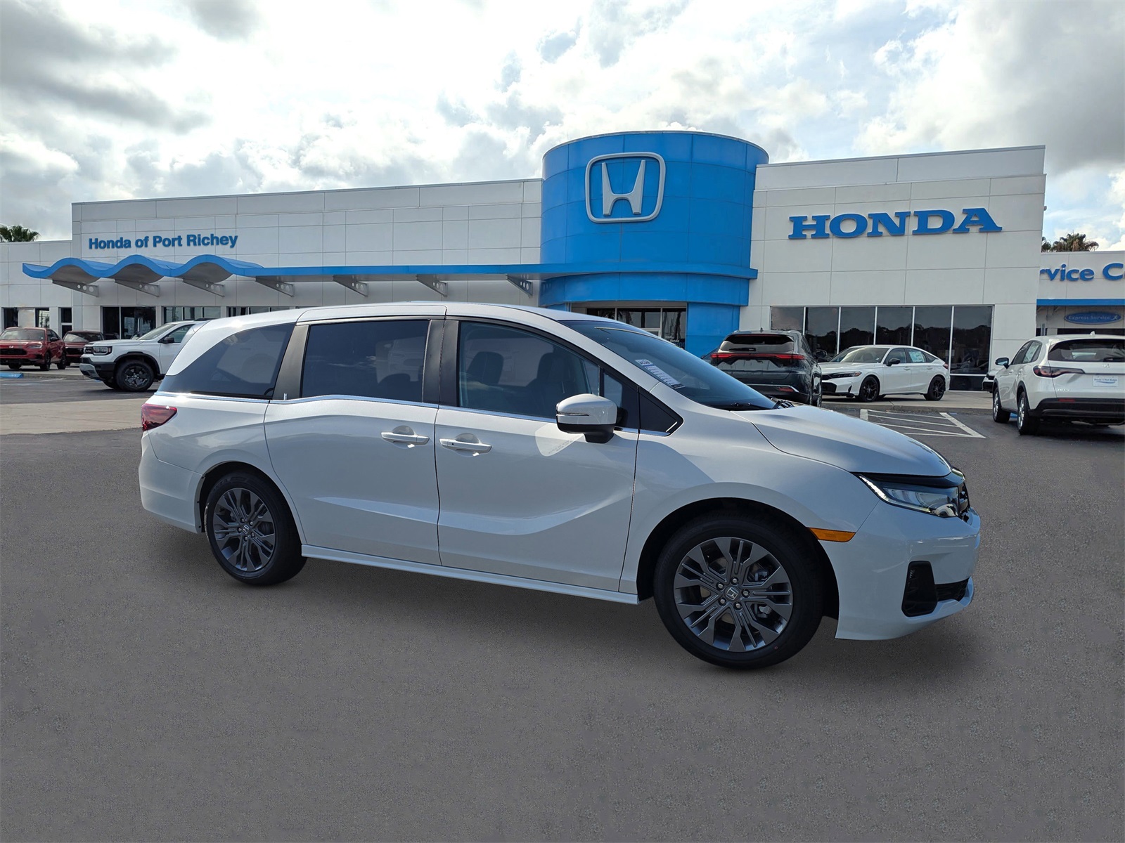 2026 Honda Odyssey Touring's photo