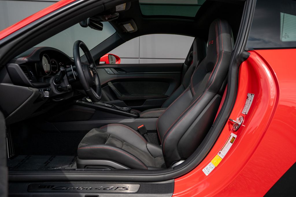 2023 Porsche 911 4 GTS photo 26