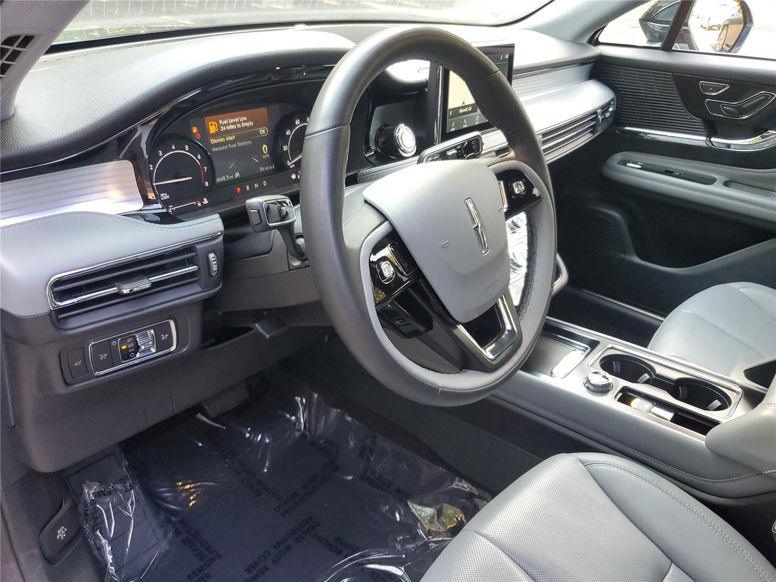 2022 Lincoln Corsair Standard photo 22