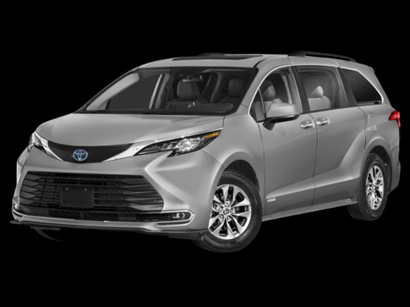 2024 Toyota Sienna XLE's photo