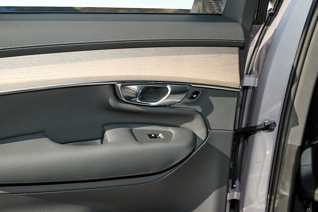 2026 VOLVO XC90 - Image 18