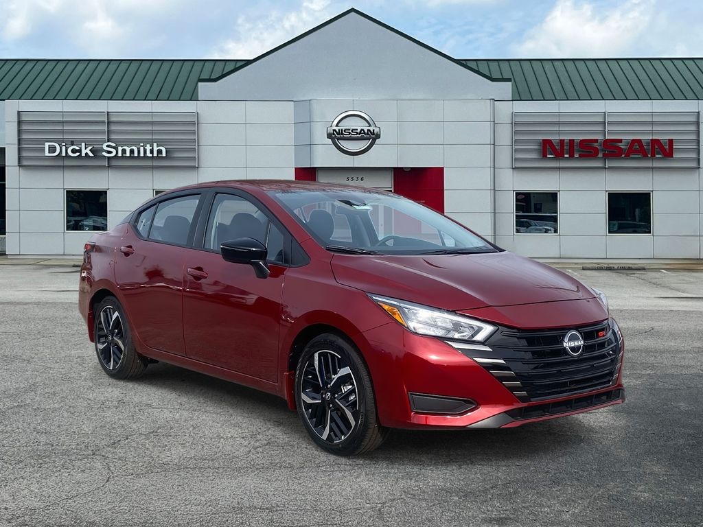 2025 Nissan Versa Sedan SR's photo