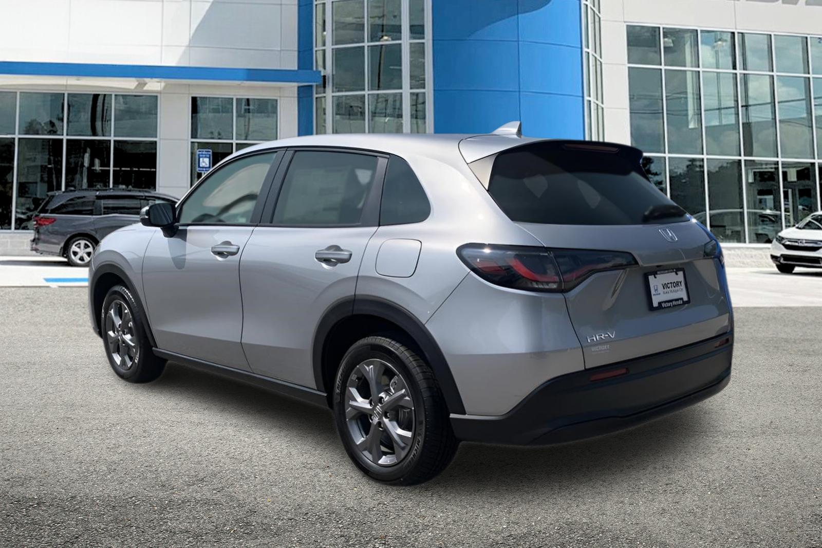 2026 Honda HR-V LX photo 4