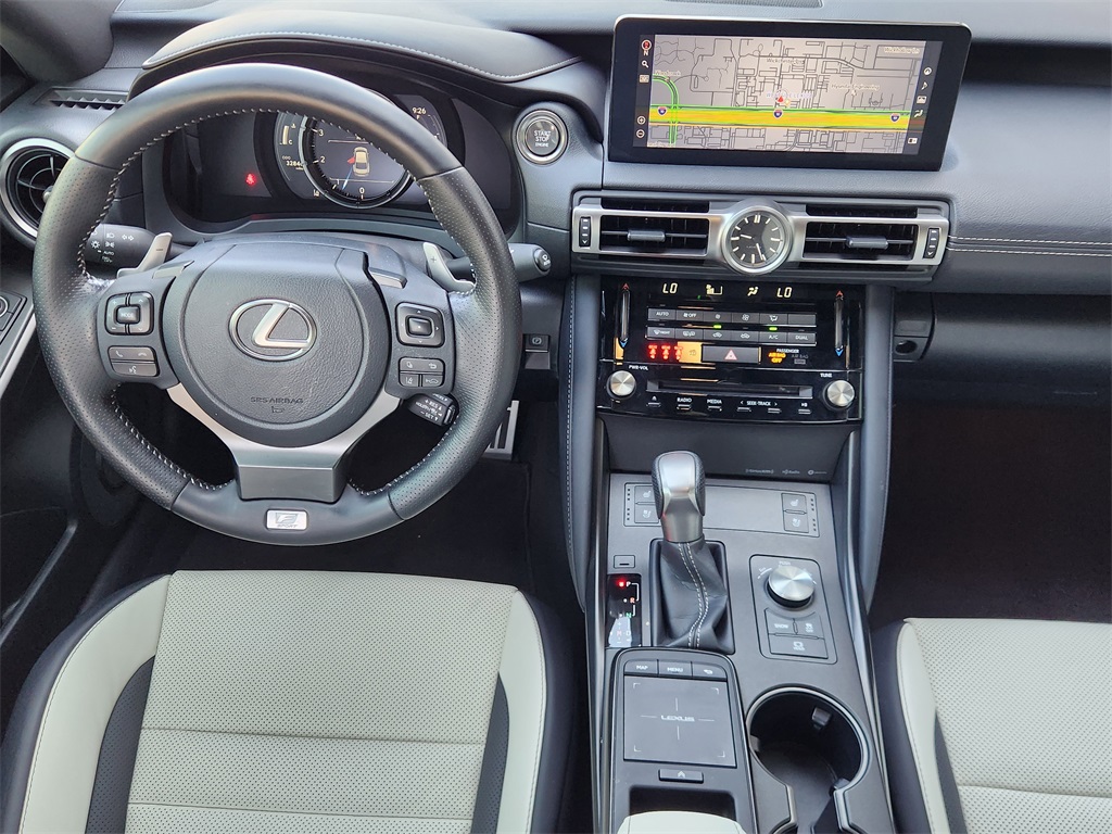 2021 Lexus IS 350 F SPORT photo 22