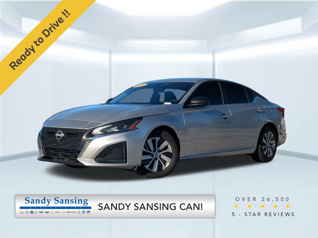 2024 Nissan Altima S's photo