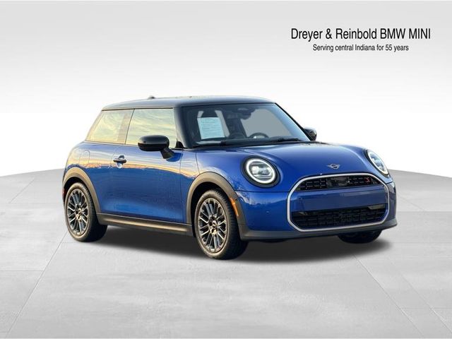 2025 MINI Hardtop 2 Door S's photo