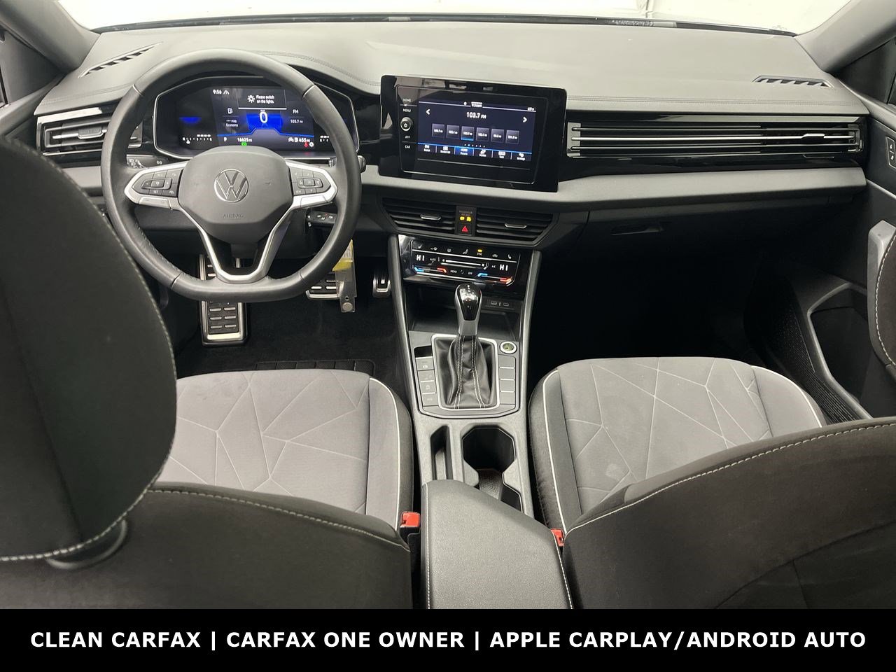 2025 Volkswagen Jetta Sport photo 4