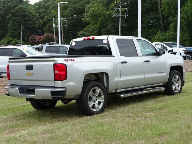 2018 Chevrolet Silverado 1500 Custom photo 5