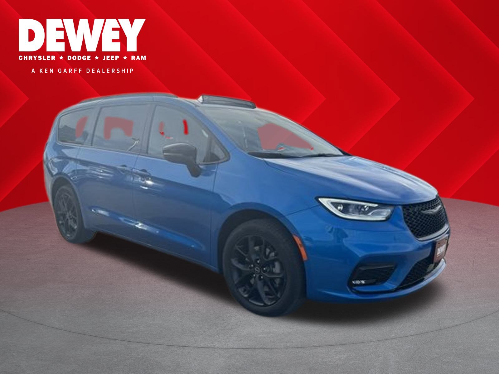 2026 Chrysler Pacifica Limited's photo