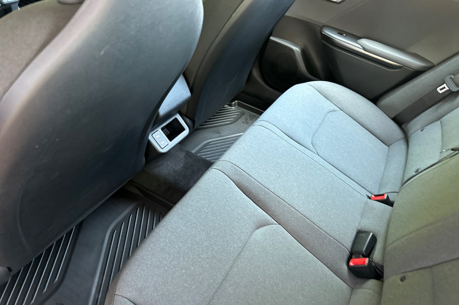 2025 Kia K4 LXS photo 8