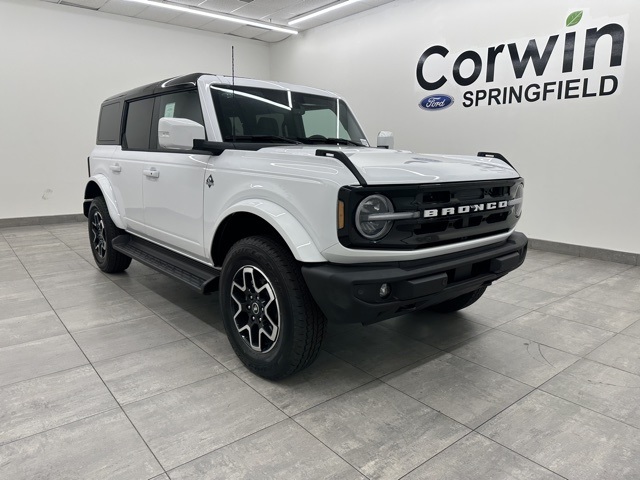 2025 Ford Bronco Outer Banks photo 6