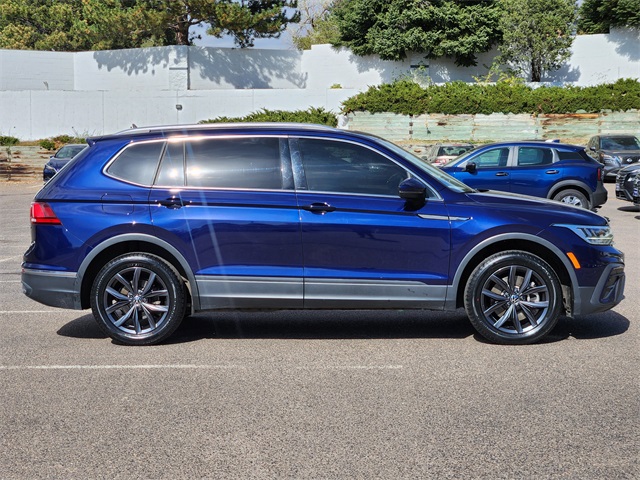 2023 Volkswagen Tiguan SE photo 2