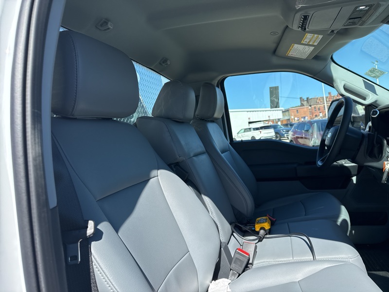 2025 Ford F-600 photo 10