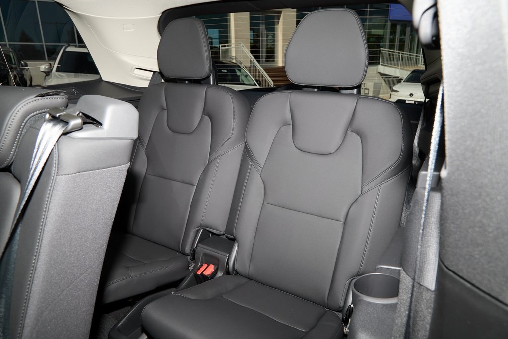 2026 VOLVO XC90 - Image 27