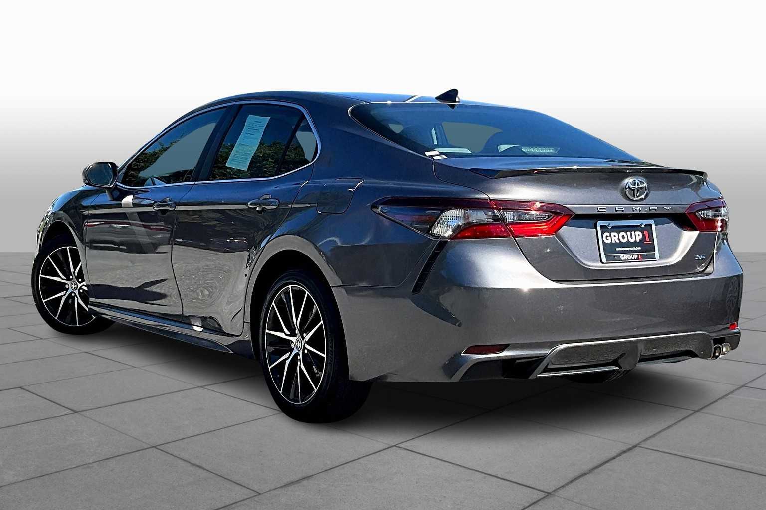 2024 Toyota Camry SE photo 11