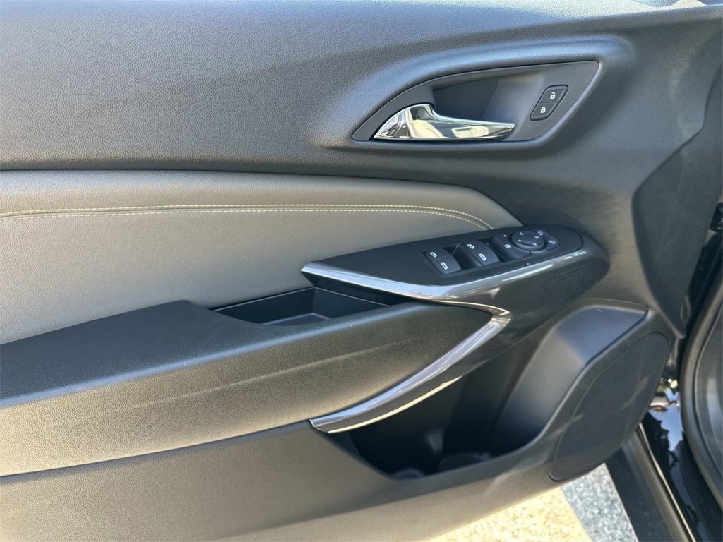 2025 Chevrolet Trax ACTIV photo 10