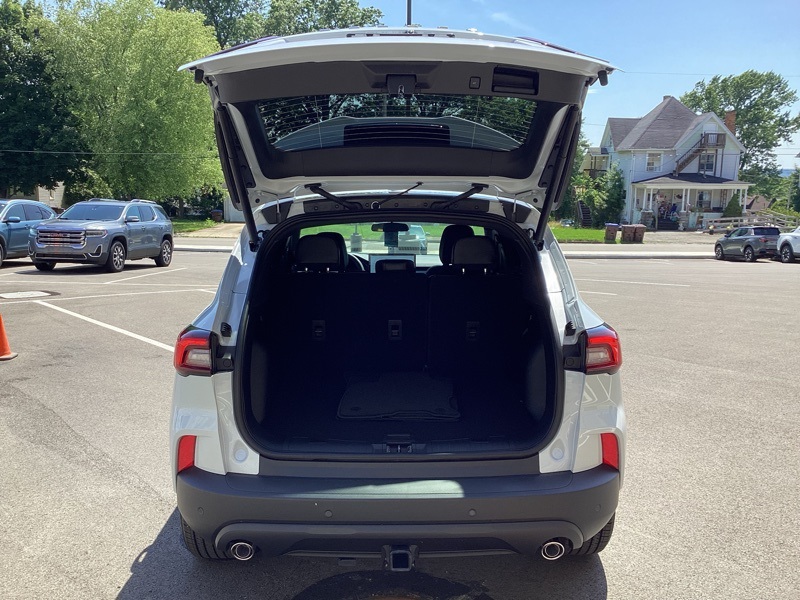2025 Ford Escape Hybrid ST-Line Select photo 10