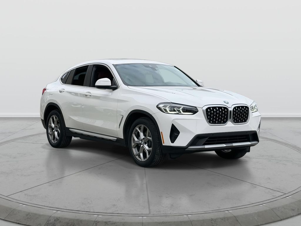 2023 BMW X4 30i's photo