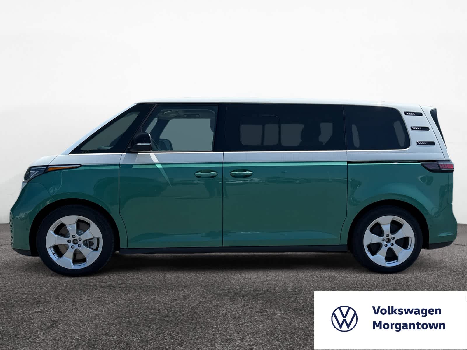 2025 Volkswagen ID. Buzz Pro Plus photo 2