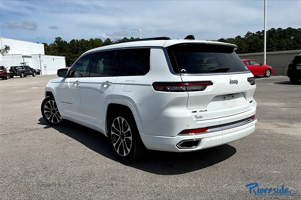 2023 Jeep Grand Cherokee Overland photo 5