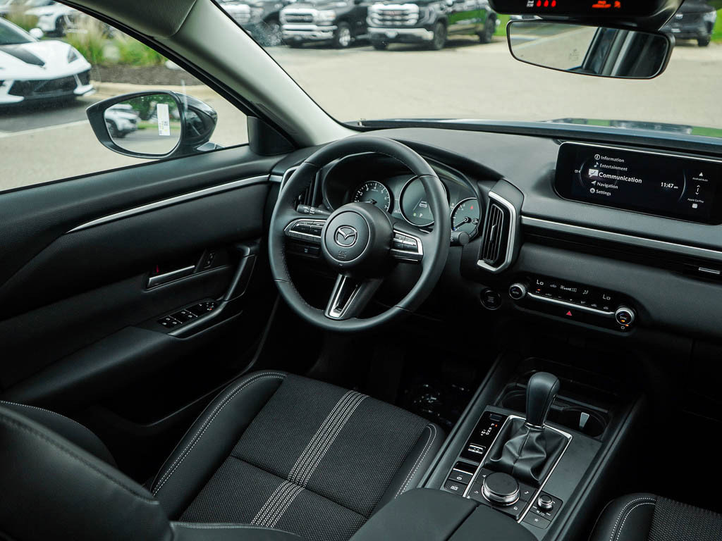 2025 Mazda CX-50 2.5 Select photo 13