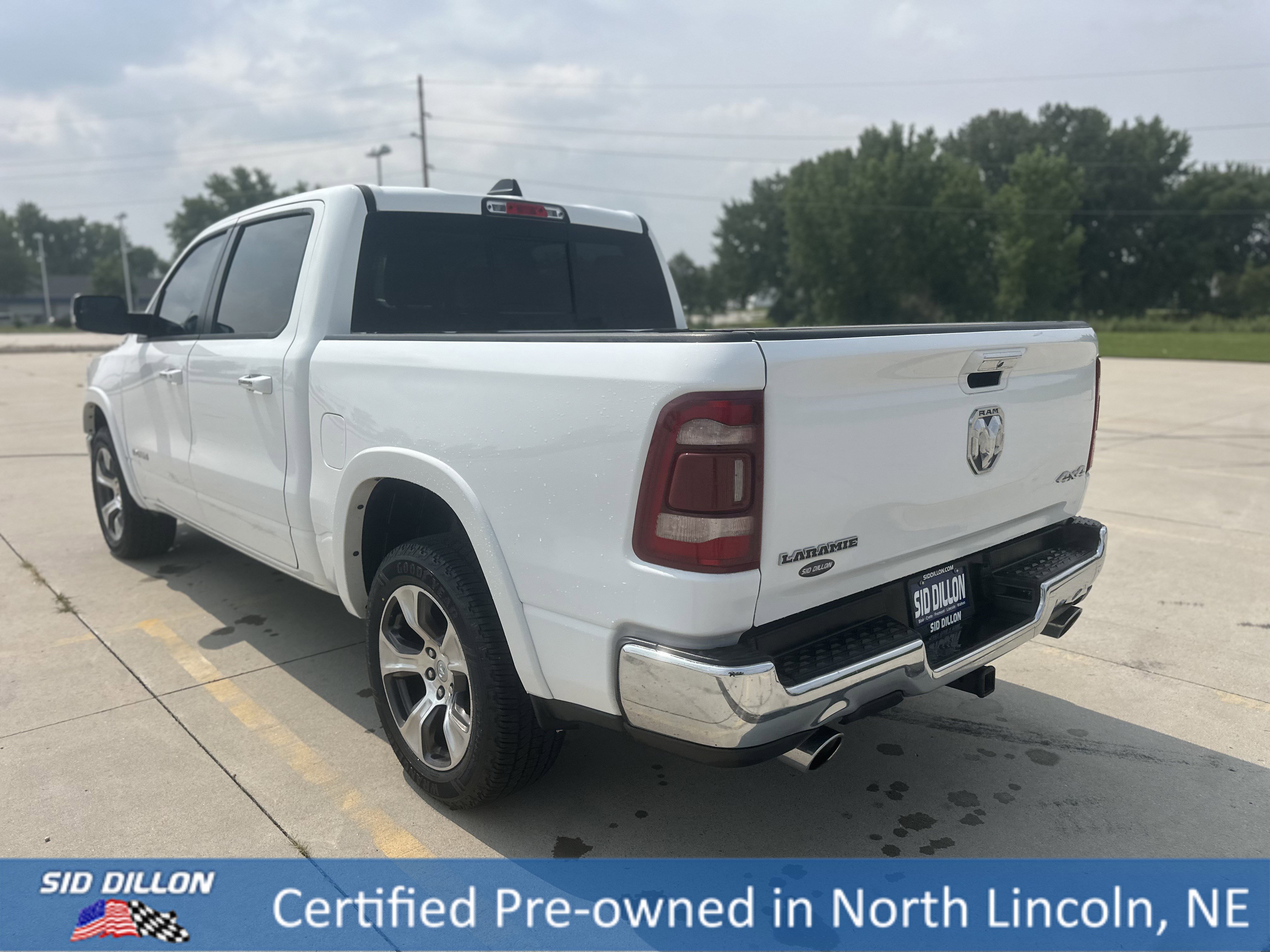 2022 Ram 1500 Laramie photo 2