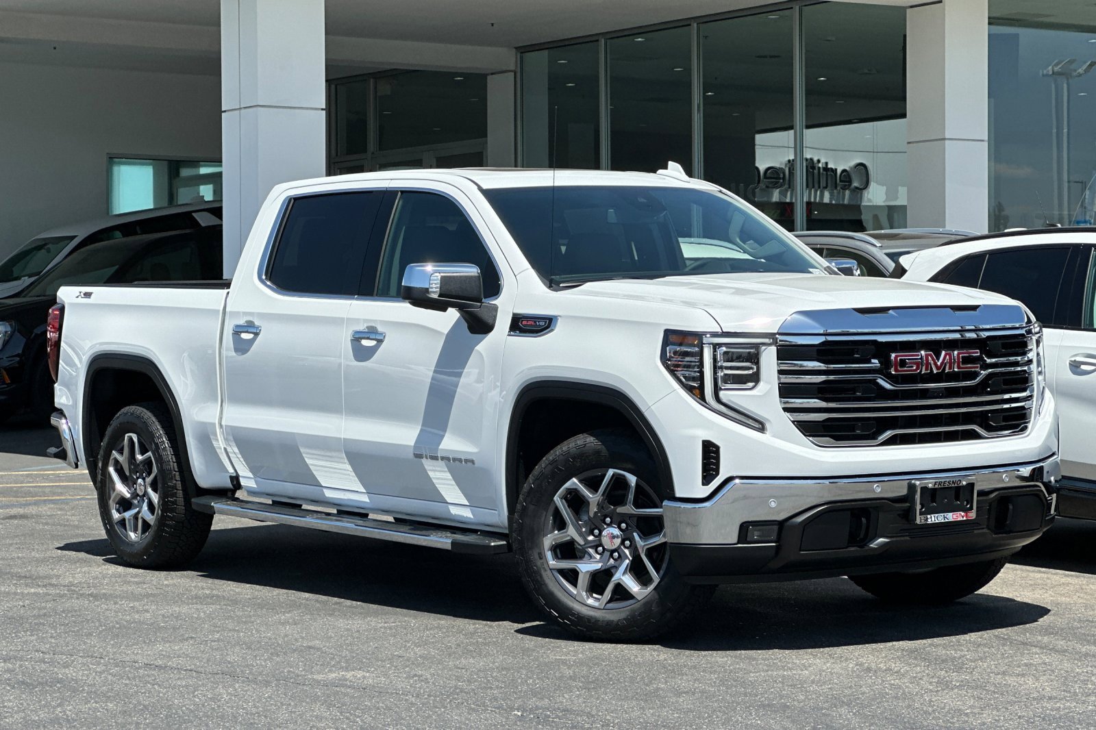 2025 Gmc Sierra 1500 SLT photo 2