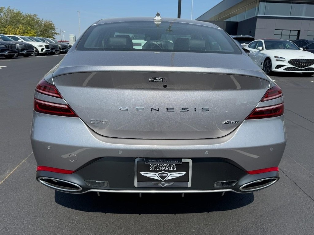 2026 Genesis G70 2.5T Prestige AWD photo 4
