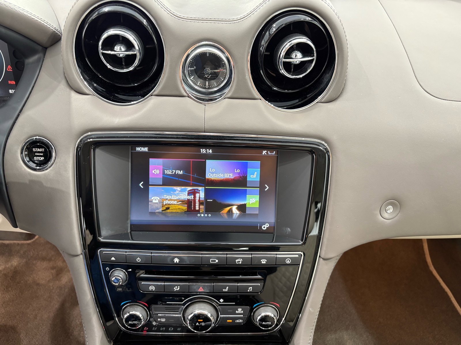 2017 Jaguar XJ L Supercharged photo 19